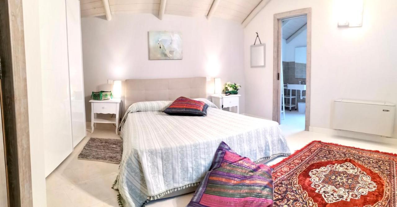 Bed and Breakfast Dimora Vico Dei Nohi Лечче Экстерьер фото